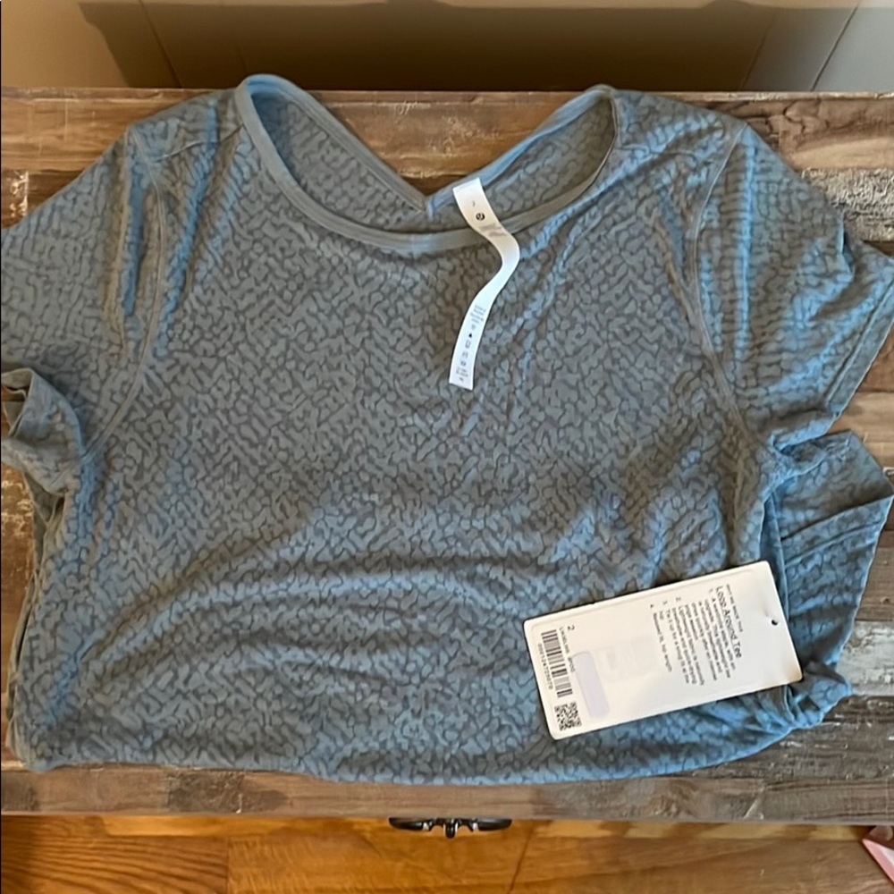 Lululemon Loop Around Tee Size 2